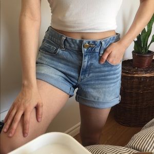 AMERICAN EAGLE JEANS SHORT LIGHT WASH LARGE